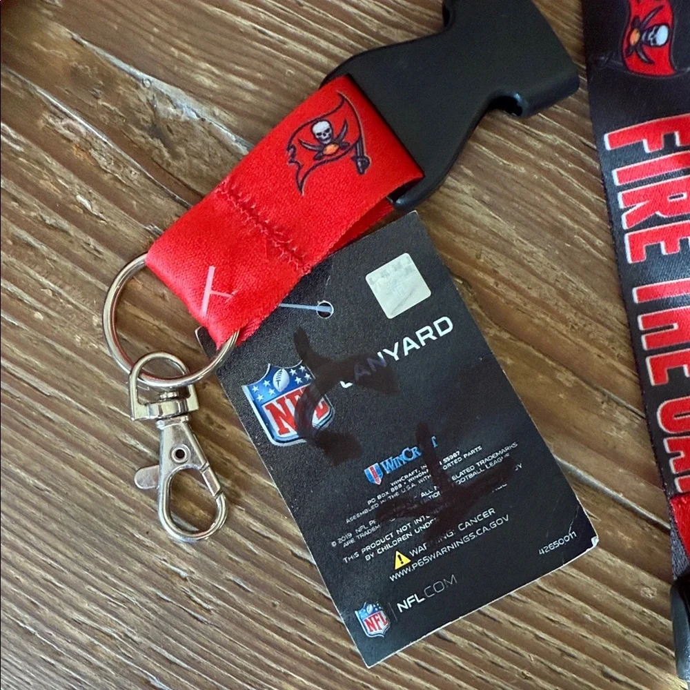 NFL Tampa Bay Buccaneer Lanyard Red and Black Key & Card Holder